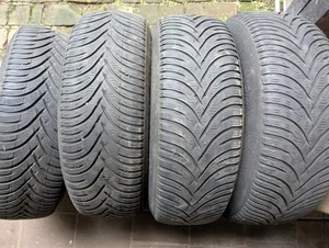 Satz Winterräder auf Stahlfelgen für Berlingo Kleber Krisalp HP3 - Bild 1 von 10