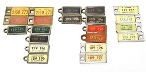 21 VINTAGE ILLINOIS 1953-73 DAV LOST KEY RETURN KEYCHAIN LICENSE MOSTLY ONE CAR - Picture 1 of 10