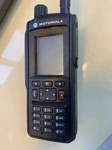1x Motorola MTP6550 UHF 350-470 MHz. TETRA - Photo 1/6