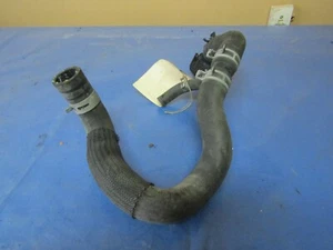 Nissan Versa 2013 carcasa termostato con línea triple dividida - Imagen 1 de 11