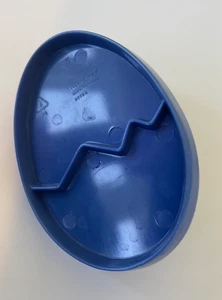 Tupperware taglia biscotti vintage easter egg blu NOS - Foto 1 di 3