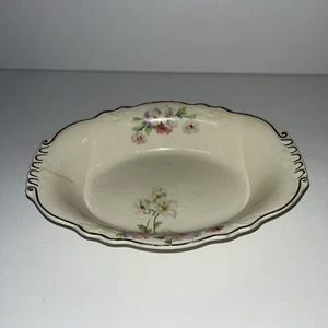 Floral Serving Bowl 9" porcelain Virginia Rose Homer Laughlin Cottagecore - Picture 1 of 10