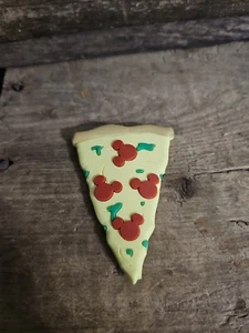 Walt Disney World Disneyland Parks Mickey Mouse Pizza Magnet Souvenir Retired - Picture 1 of 5