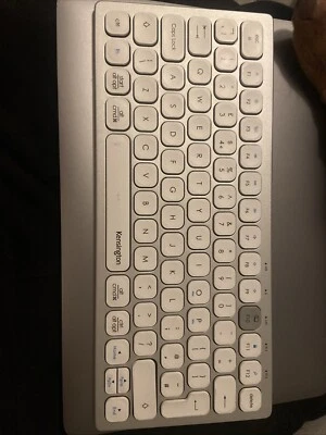 KENSINGTON K75504UK Dual 2.4Ghz Wireless & Bluetooth Compact UK Keyboard White - Image 1 of 2