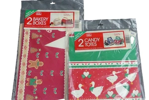 NOS Christmas Bakery & Candy Boxes Sealed Coated Vintage Gift Totes 2 New Packs - Picture 1 of 8