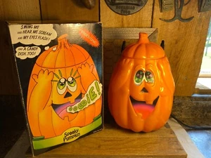 Plato de caramelo calabaza espeluznante de colección Halloween grito, flash de ojos funciona con batería - Imagen 1 de 6