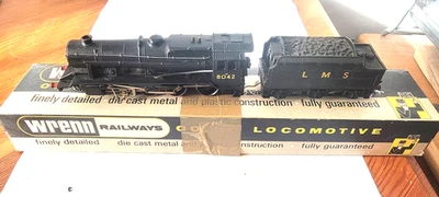 WRENN OO W2225 2-8-0 BLACK BR GOODS FREIGHT LOCO RN 8042 LOCOMOTIVE BOXED LMS - Image 1 of 4