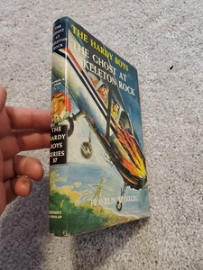 Hardy Boys: #37 The Ghost at Skeleton Rock 1957A-1 HCDJ 1st Edition 2nd Print - Bild 1 von 8