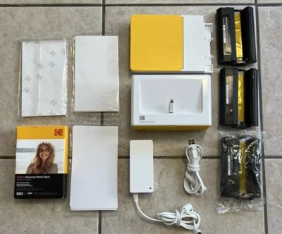 Kodak Instant Dock Printer PD460- WITH PAPER- 4" x 6" Prints 100 - Image 1 of 4