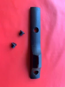 USED ORIGINAL LK-93 KNIGHT INLINE MUZZLELOADER FRONT SIGHT WITH SCREWS - Picture 1 of 4