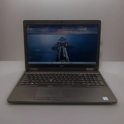 Dell Latitude 5580 15.6" Core i5-7300U @2.6GHz 12GB RAM 256GB SSD Windows 11 Pro Foto 1 de 4