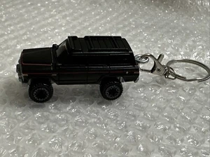 Jeep Wagoneer 1988 serie 80 Hot Wheels #052 negro sólido llavero personalizado - Imagen 1 de 6