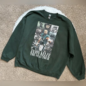 Gilden Sweatshirt Jason Kelce The Eras Tour Taylor Swift Philadelphia Eagles 2X - Bild 1 von 6
