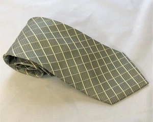 Pierre Cardin Designer Neck Tie 100% Silk 59-1/2" x 4" Green White Grey #1082 - Picture 1 of 5