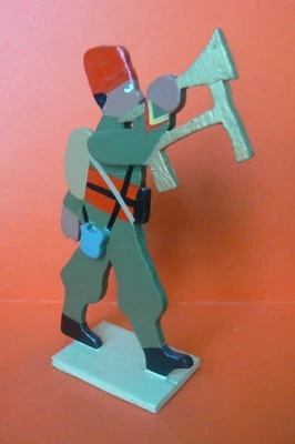 Lucotte: Estatuilla de silueta de madera: Corneta de los malgaches Tirailleurs Foto 1 de 4