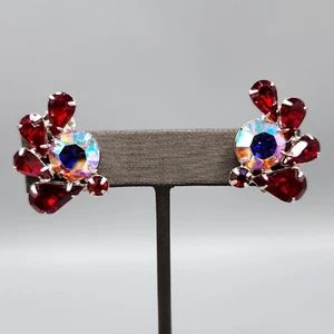 Vintage Weiss Siam Red Pear & AB Rhinestone Rhodium Plate Contour Clip Earrings - Picture 1 of 10