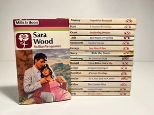 16x Vintage Mills & Boon Romance Women's Fiction Small Paperback Books Bundle - Picture 1 of 9