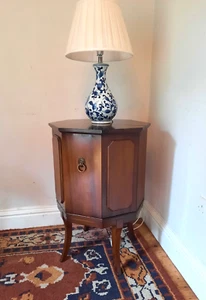 Vintage Octagonal Mahogany Drinks Cabinet Side Table Lamp Table Bedside - Picture 1 of 10