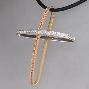 Anhänger Kreuz mit Brillant und Rubin in 750/18K Bicolor Alfieri & St.John - Picture 1 of 6