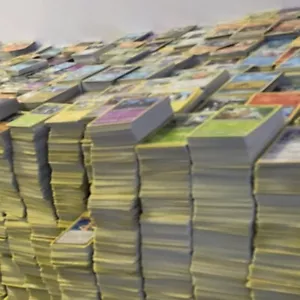 1000 Pokemon Cards Bulk Pack Random Cards 200 Shiny Foil Holo Cards Guaranteed - Picture 1 of 1