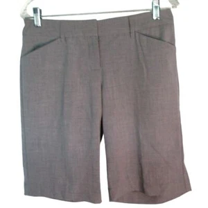 Daisy Fuentes Women's Light Gray Mid Rise Zip Dress Bermuda Shorts Size 4 - Picture 1 of 5