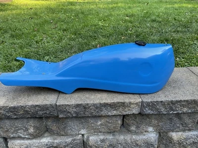 Tanque de combustível com tampa Bultaco Alpina - Imagem 1 de 4