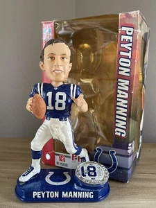 PEYTON MANNING Indianapolis Colts Legend NFL Medallion Base Bobblehead NIB! - Picture 1 of 2