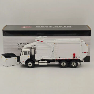 1/34 FIRST PETERBILT MODEL 520 WITH WITTKE REFUSE TRUCK 10-4193 DIECAST - Image 1 of 4