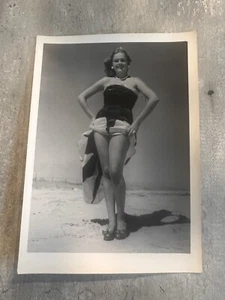 Vintage 1960’s Girl Pretty PIN UP Risque Nude Original Girlie Glamour Photo #97 - Picture 1 of 2