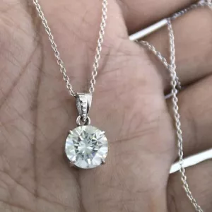 2.90 CT AAA CERTIFIED OFF-WHITE TINGE OF BLUE ROUND DIAMOND SOLITAIRE PENDANT - Picture 1 of 4