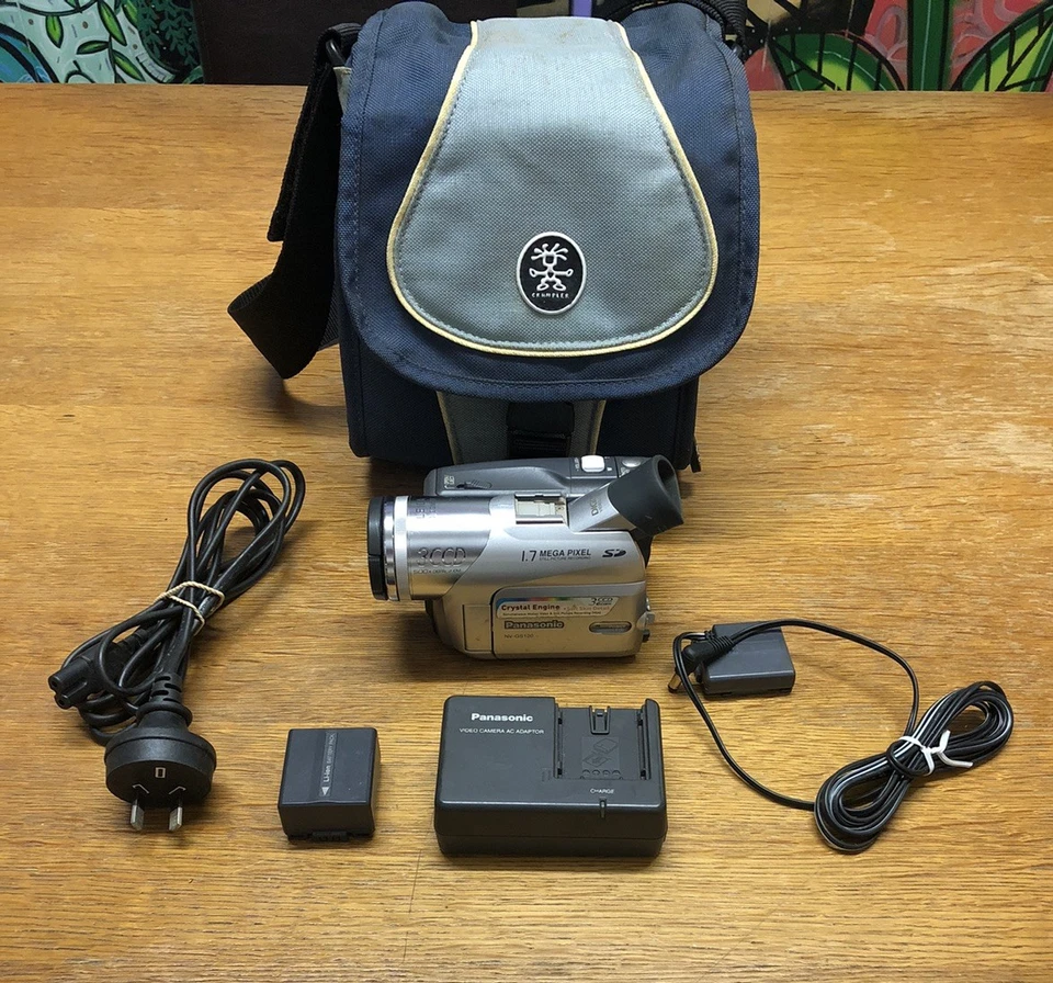 Panasonic NV-GS120 Camcorder 3CCD Mini DV Digital Tape Video Camera Untested  - image 1 of 4