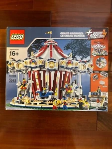 LEGO Advanced Models: Grand Carousel (10196) - Picture 1 of 4