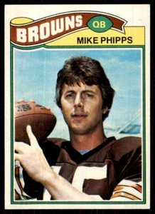 1977 Topps Mike Phipps #7 Cleveland Browns bidFeL FREE SHIPPING - Picture 1 of 2