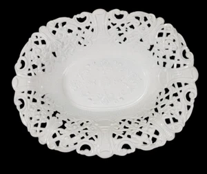 Italienische ovale Metallschale cremeweiß bemalt filigran gestempelt C.T.7 aufwendig Vintage - Bild 1 von 7