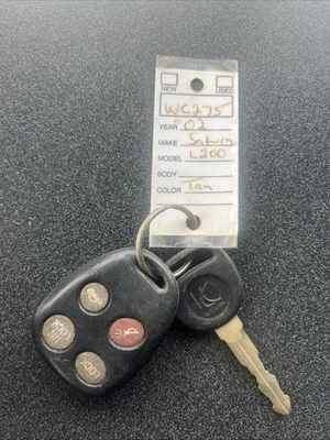 Saturn L200 Key & Key Fob – OEM – Keyless Entry Remote - Image 1 of 2