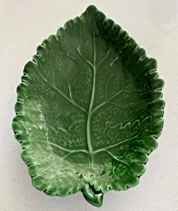 Vintage Cabana Vine Green Leaf Cabbage Leaf Serving Plate - Made in Italy - Picture 1 of 12