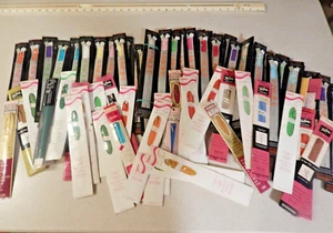 Huge Lot 90+ Vintage NEW Zippers ASST. Brands Sizes & Colors METAL & POLY (#39 - Picture 1 of 16