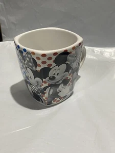 Disney Mickey Minnie Goofy Daisy Donald Jerry Leigh schwarz Regenbogenbecher Pluto - Bild 1 von 7