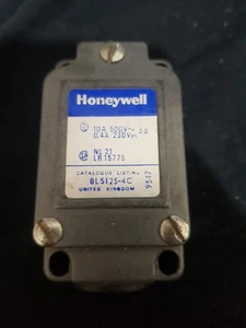 HONEYWELL 8LS125-4C LIMIT SWITCH - Picture 1 of 3