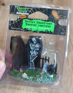 Lemax Spooky Town 2006 Spooky Graveyard 62201 Halloween Village Skeleton Coffin - Imagen 1 de 2
