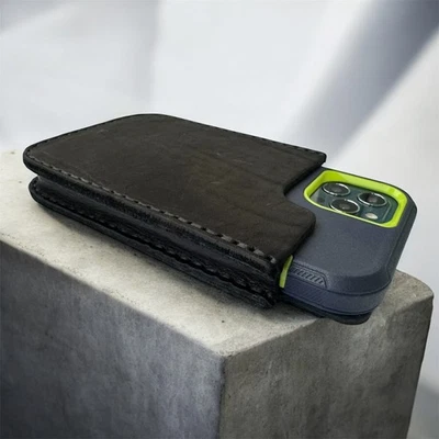 Funda de cuero hecha a mano premium con clip para cinturón hecha a medida para tu teléfono Foto 1 de 4