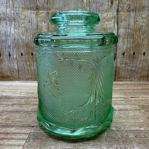 Vintage Indiana Glass Tiara Chantilly Green Sandwich Canister 7.5" Tall FREE S/H - Picture 1 of 8