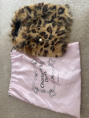 VETEMENTS Bellissimo cappotto italiano in pelliccia sintetica