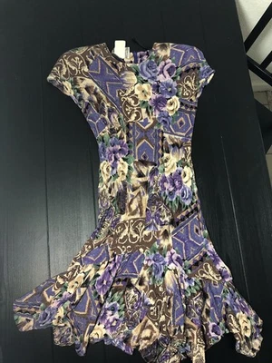 Vestido midi vintage para mujer Petite Sophisticate 6 falda plisada floral púrpura Foto 1 de 4