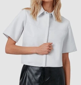 AS by DF Damen Gr. S weiß versteckte Knöpfe Kurzarm Top recyceltes Leder schön - Bild 1 von 5