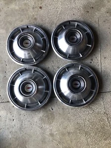GM 3875031 OEM Used 1966 Chevrolet Impala Caprice Van 14” Hubcap *Single* - Picture 1 of 3