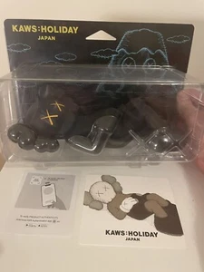 Kaws Holiday Japan - Picture 1 of 3