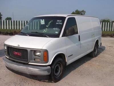 Б/у указатель поворота / парковочный свет в сборе подходит: 1998 Gmc Savana 2500 van Park La - Изображение 1 из 4