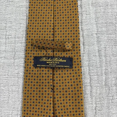 Corbata de Seda Brooks Brothers Makers Amarilla Geométrica Hecha en EE. UU. Preparación Profesional Casul Foto 1 de 2