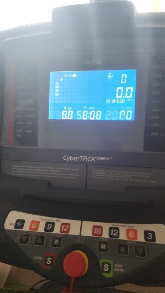 Treadmill Gintel CyberTreK  - Image 1 of 4